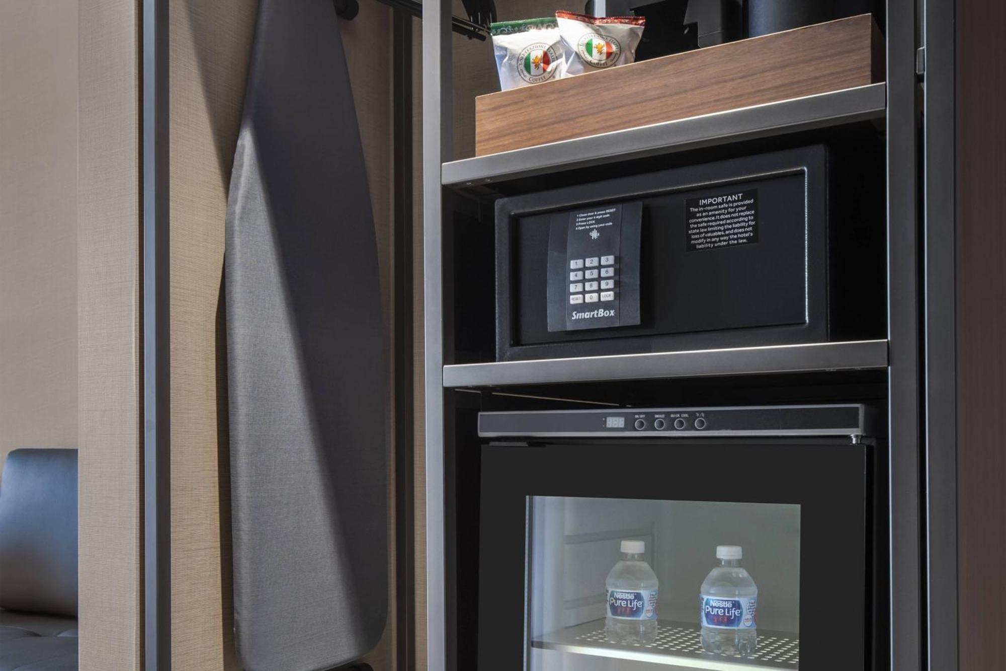 Ac Hotel By Marriott Washington Dc Capitol Hill Navy Yard Екстериор снимка